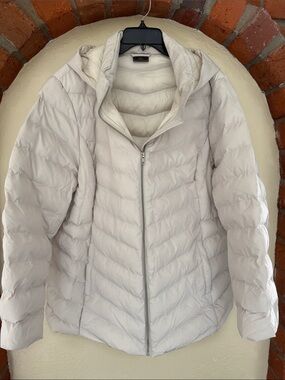32 Degrees Women's Cream Quilted Packable Puffer Jacket with Hood